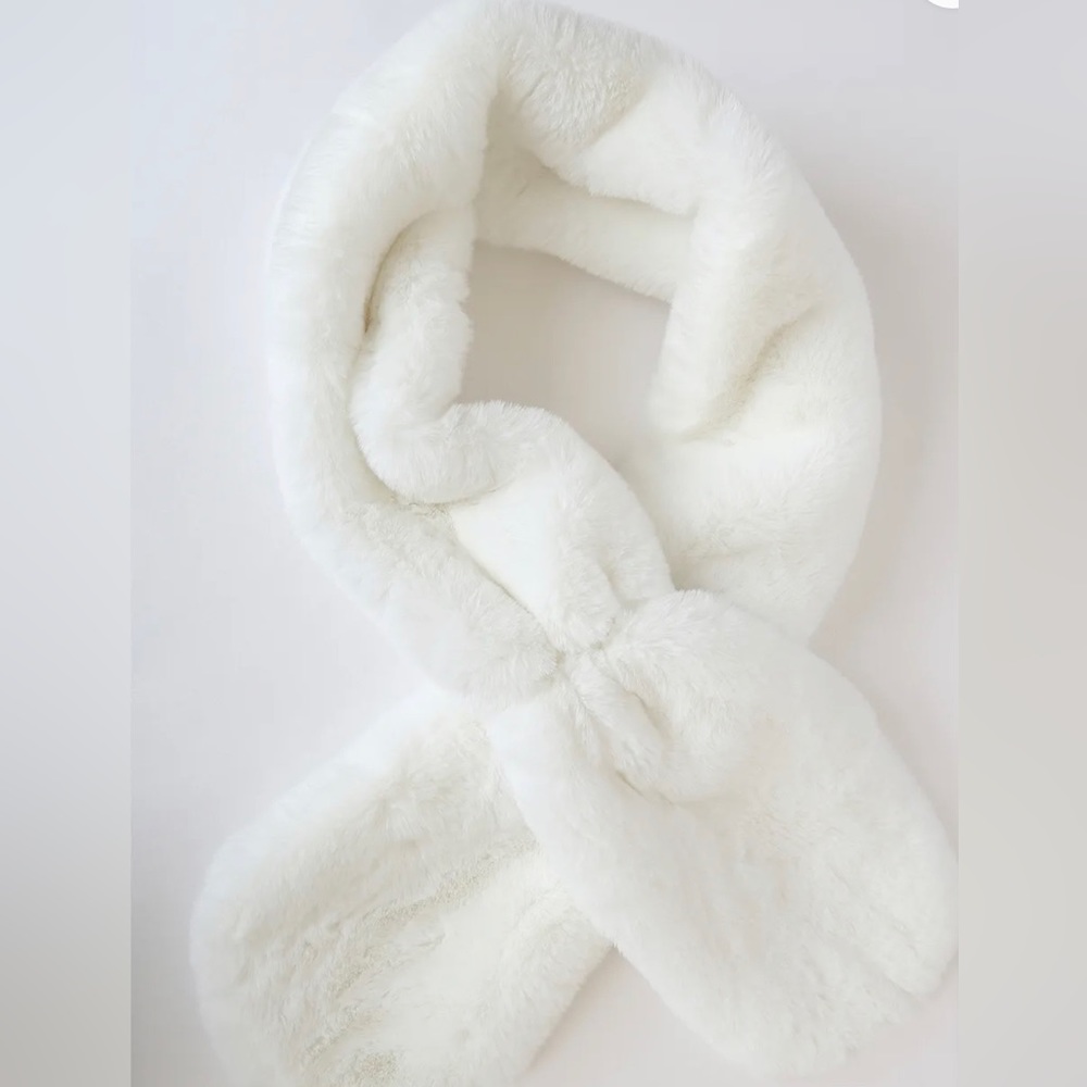 Upscale Style White Faux Fur Stole